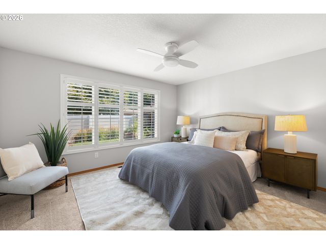 1526 Ne 150TH Ave, Portland, OR 97230