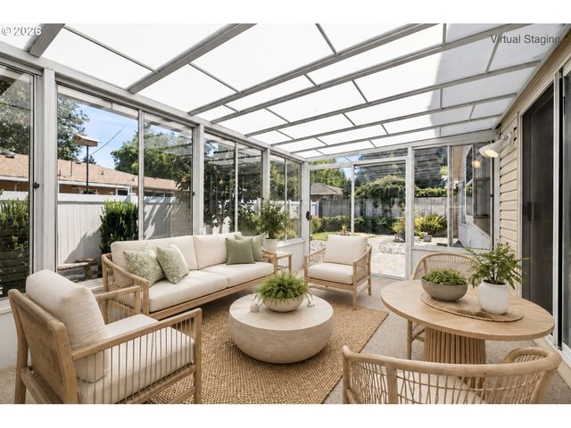 1526 Ne 150TH Ave, Portland, OR 97230