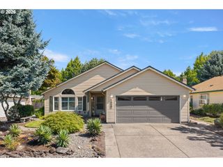 1526 Ne 150TH Ave, Portland, OR 97230