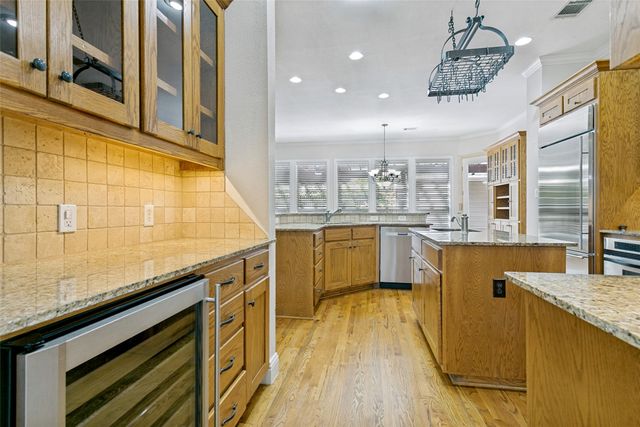 513 Dooley Court, Grapevine, TX 76051