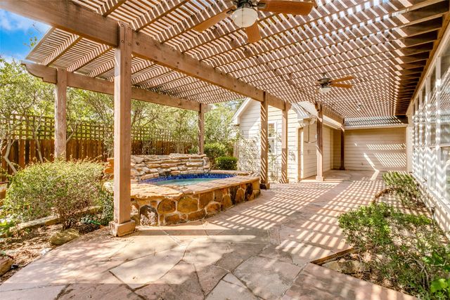 513 Dooley Court, Grapevine, TX 76051