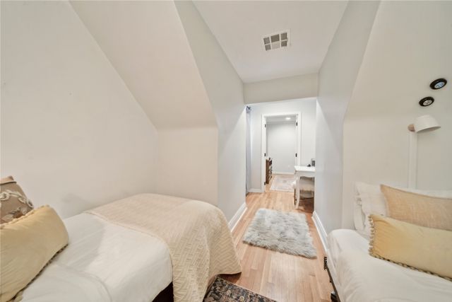 2252 S Troost Avenue, Tulsa, OK 74114