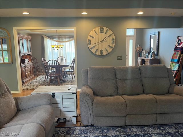 805 Gallo Drive, Brunswick, OH 44212