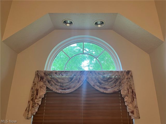 805 Gallo Drive, Brunswick, OH 44212