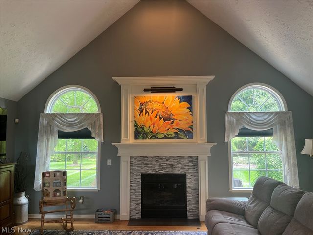 805 Gallo Drive, Brunswick, OH 44212