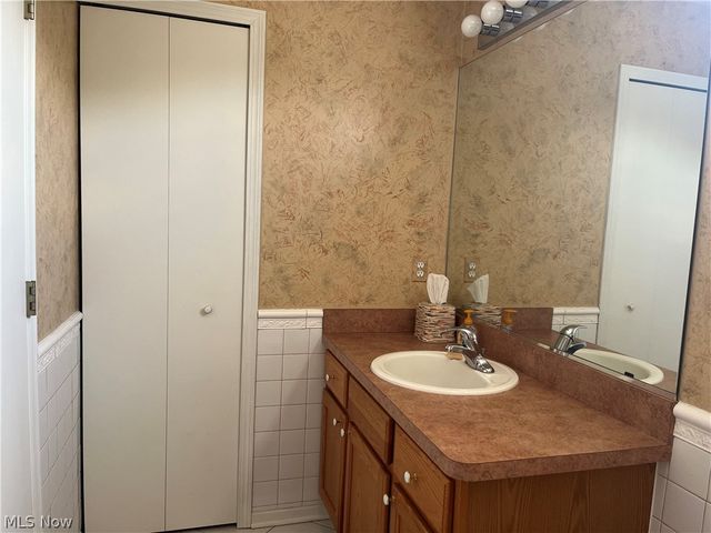 805 Gallo Drive, Brunswick, OH 44212