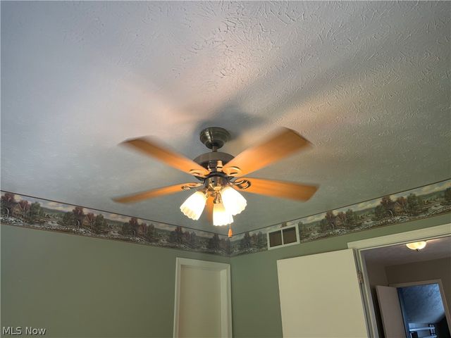 805 Gallo Drive, Brunswick, OH 44212