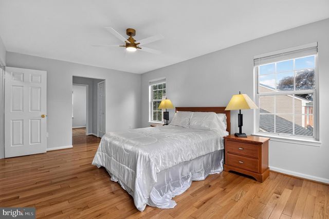 1588 KINGSTREAM CIR, Herndon, VA 20170
