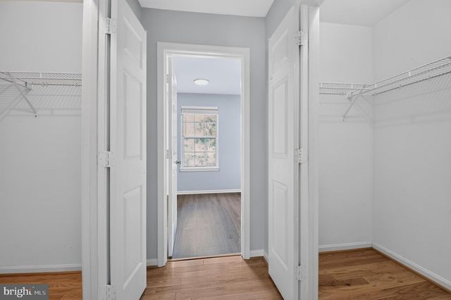 1588 KINGSTREAM CIR, Herndon, VA 20170