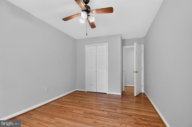 1588 KINGSTREAM CIR, Herndon, VA 20170