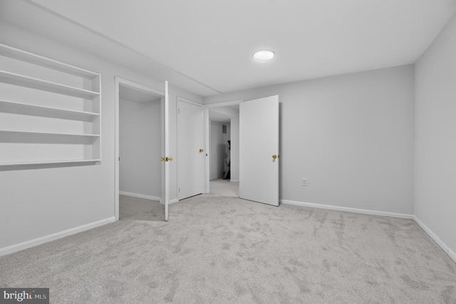 1588 KINGSTREAM CIR, Herndon, VA 20170