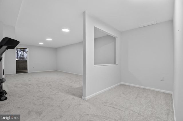 1588 KINGSTREAM CIR, Herndon, VA 20170