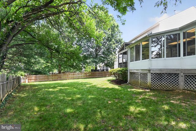 1588 KINGSTREAM CIR, Herndon, VA 20170