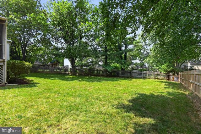 1588 KINGSTREAM CIR, Herndon, VA 20170