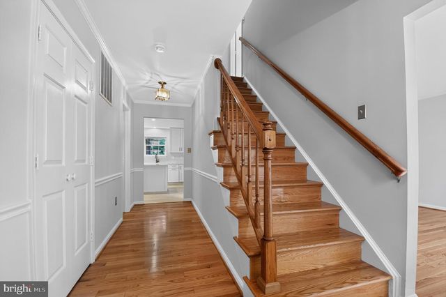 1588 KINGSTREAM CIR, Herndon, VA 20170