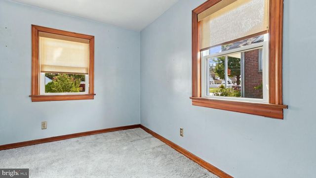 66 BARREN RD, Newtown Square, PA 19073
