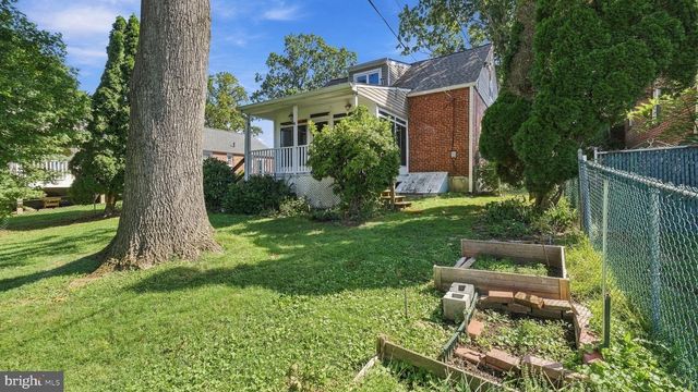 66 BARREN RD, Newtown Square, PA 19073