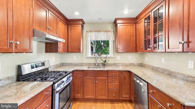 66 BARREN RD, Newtown Square, PA 19073
