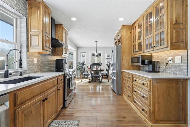 305 12th Avenue, Greenwood, MO 64034