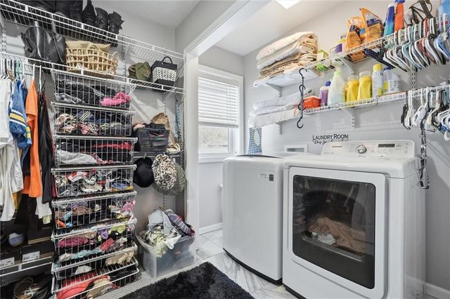 305 12th Avenue, Greenwood, MO 64034