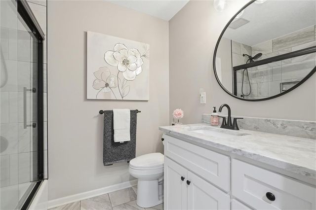 305 12th Avenue, Greenwood, MO 64034