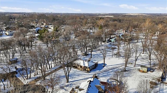 305 12th Avenue, Greenwood, MO 64034