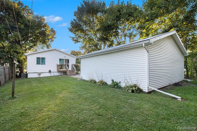 336 Raven Street, Lapeer, MI 48446