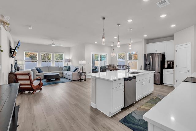 928 Maya Layne Dr., Little River, SC 29566