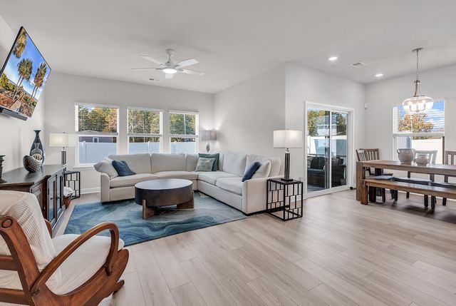 928 Maya Layne Dr., Little River, SC 29566