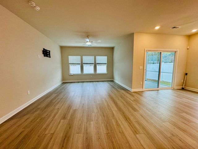 928 Maya Layne Dr., Little River, SC 29566