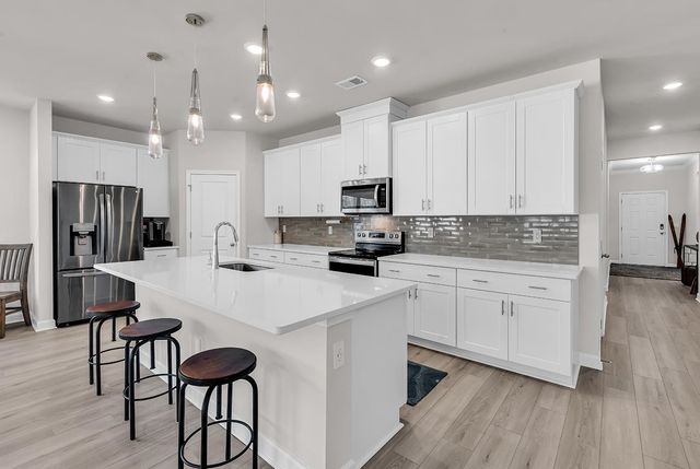 928 Maya Layne Dr., Little River, SC 29566