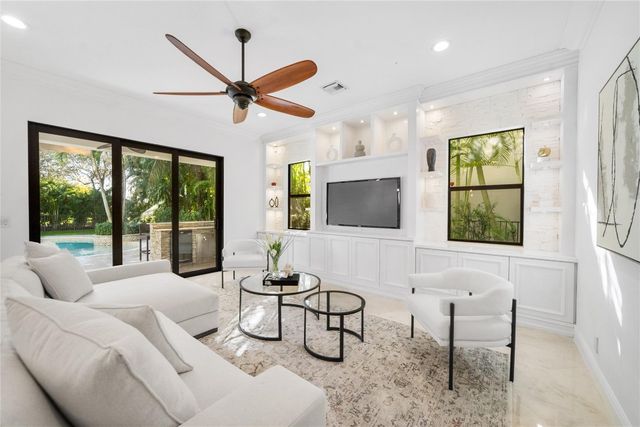 8252 Bradford Way, Parkland, FL 33076