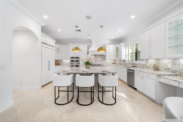 8252 Bradford Way, Parkland, FL 33076