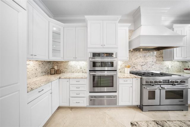 8252 Bradford Way, Parkland, FL 33076