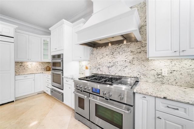 8252 Bradford Way, Parkland, FL 33076