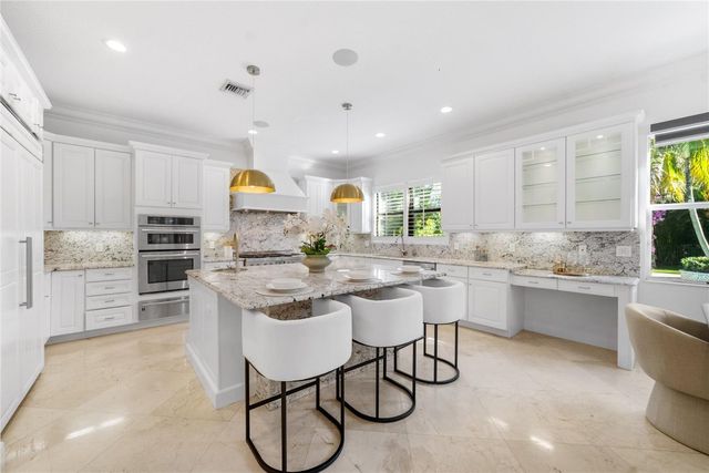 8252 Bradford Way, Parkland, FL 33076