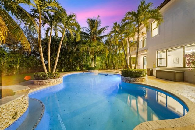 8252 Bradford Way, Parkland, FL 33076