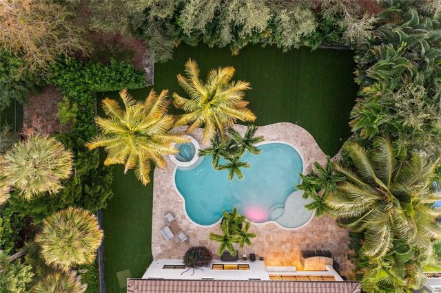 8252 Bradford Way, Parkland, FL 33076