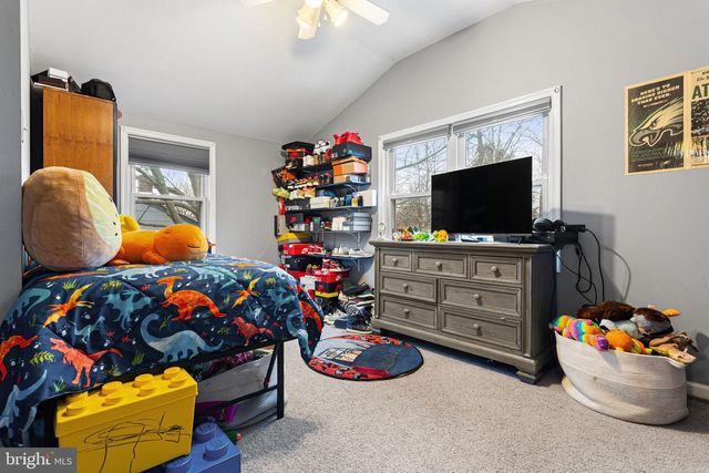 402 HESSIAN AVE, National Park, NJ 08063