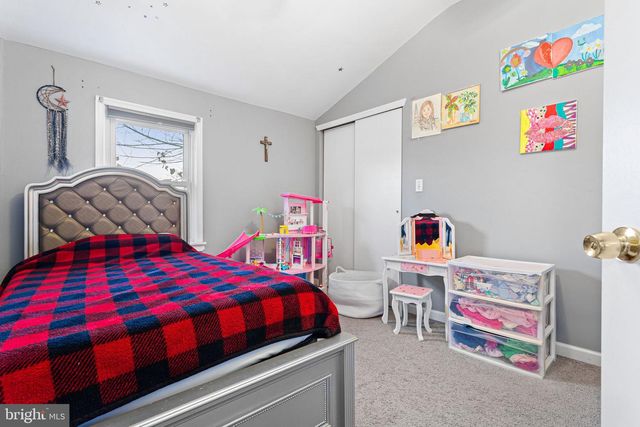 402 HESSIAN AVE, National Park, NJ 08063