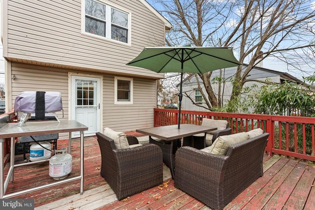 402 HESSIAN AVE, National Park, NJ 08063