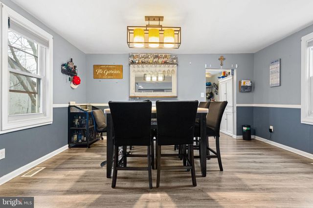 402 HESSIAN AVE, National Park, NJ 08063