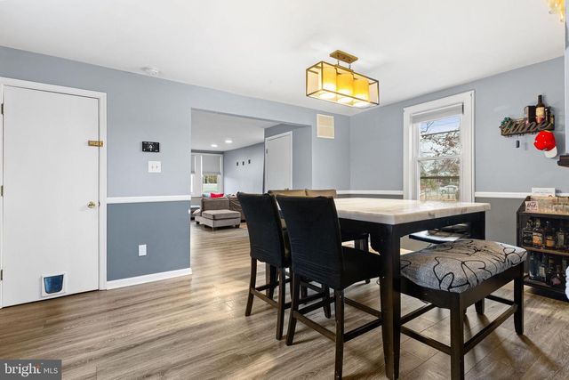 402 HESSIAN AVE, National Park, NJ 08063