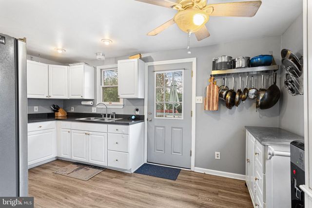 402 HESSIAN AVE, National Park, NJ 08063