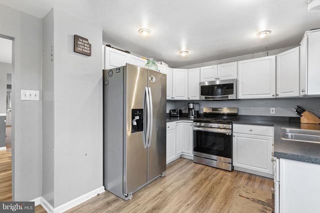 402 HESSIAN AVE, National Park, NJ 08063