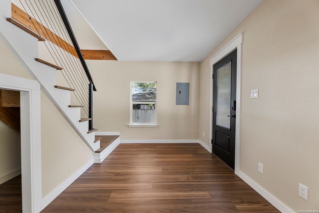 306 PLACID COVE DR, New Braunfels, TX 78130