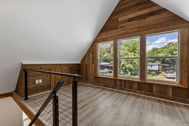 306 PLACID COVE DR, New Braunfels, TX 78130