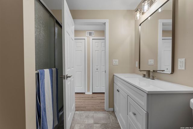 306 PLACID COVE DR, New Braunfels, TX 78130