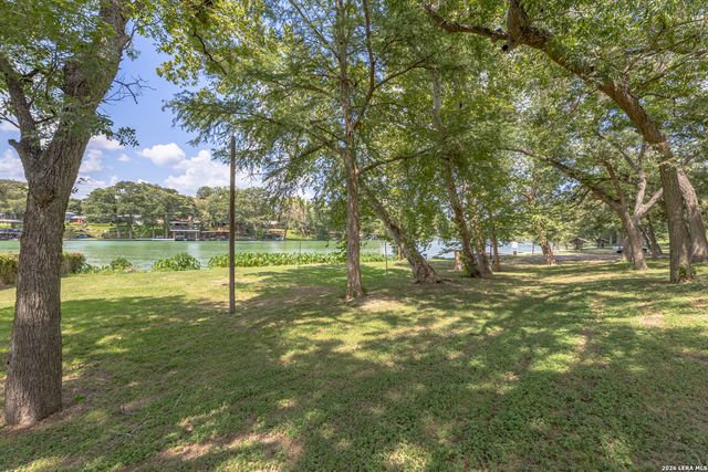 306 PLACID COVE DR, New Braunfels, TX 78130