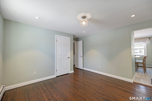 31 Edgewood Circle, Southington, CT 06489